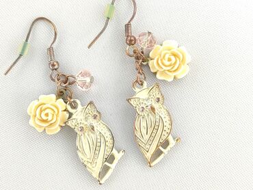 Earrings, Female, condition - Good