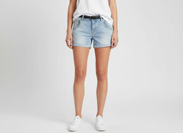 sandały na slupku deichmann: Stradivarius, Shorts for women, size S