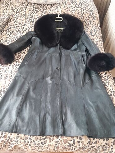 женское пальто с мехом: Пальто 6XL (EU 52), цвет - Черный