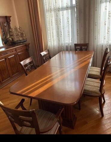 Çilçıraqlar: Masa desti .800azn. temiz taxta. 6 stulla. masa acilir ünvan cefer