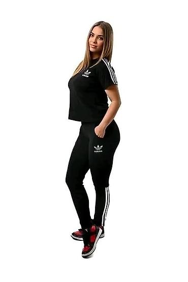 extrimo: Sportski komplet majica kratkih rukava i donji deo trenerke ADIDAS. - — 1