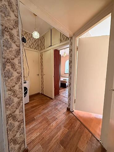 аламединском рынке: 3 комнаты, 63 м², 105 серия, 4 этаж — 4