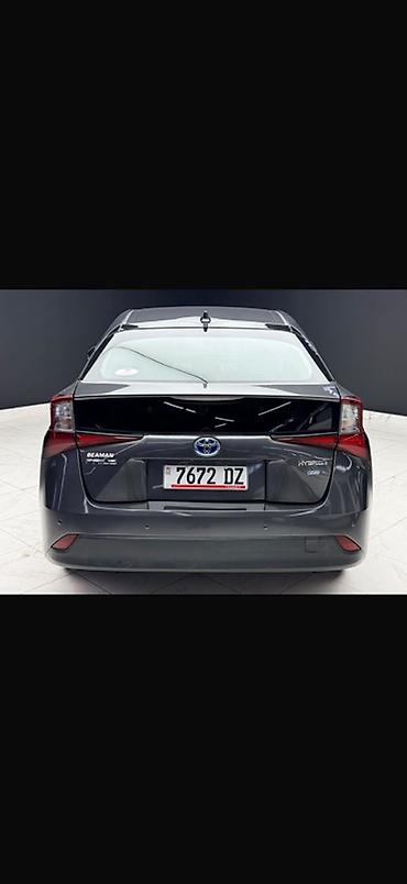 Toyota: Toyota Prius: 2021 г., 1.8 л, Автомат, Гибрид, Хэтчбэк — 4