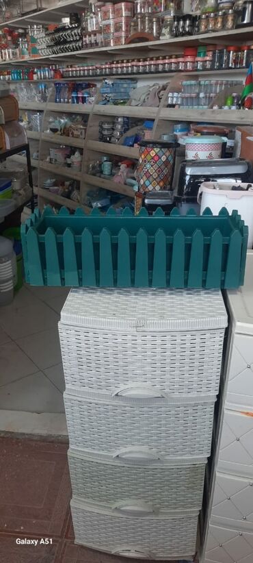 Bitkilər üçün dibçəklər: Dibceklər gulqabilar duzbucaqli yumru asilqan kvadrat — 11