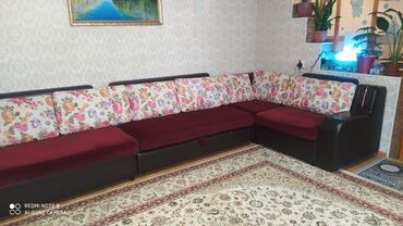 диван уголок: Угловой диван, цвет - Красный, Б/у