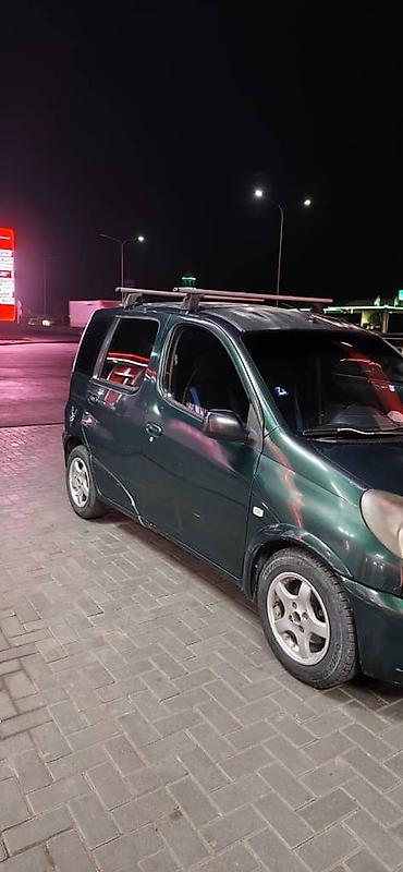 bruce r2: Toyota Yaris Verso: 2000 г., 1.5 л, Механика, Бензин, Минивэн — 6