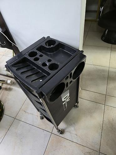 Другое оборудование для салонов красоты: Продаю оборудование для салона красоты, зеркала, помощники, кресло — 3