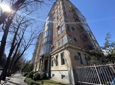 Долгосрочная аренда квартир: 4 комнаты — 7