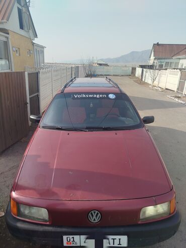 автомобили: Volkswagen Passat: 1990 г., 1.8 л, Механика, Бензин, Универсал