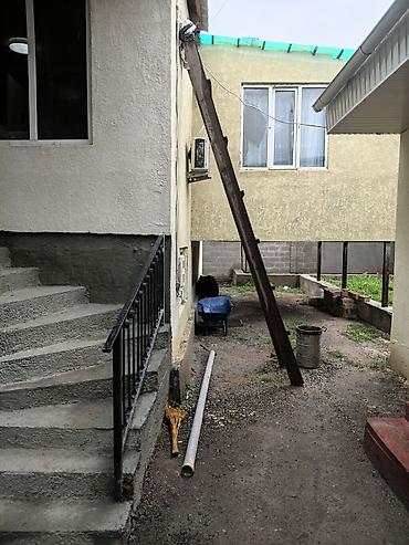 Продажа коттеджей и домов: Дом с двором и навесом - Отдельно стоящий дом с высоким навесом над — 4