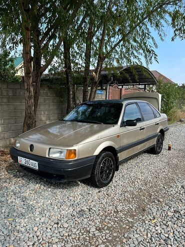 Volkswagen: Volkswagen Passat: 1989 г., 1.8 л, Автомат, Бензин, Седан — 5