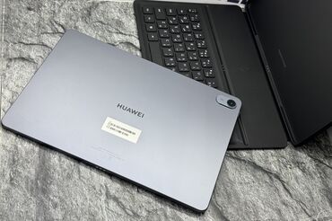 Планшеты: Планшет, Huawei, память 128 ГБ, 11" - 12", Wi-Fi, Б/у, С клавиатурой