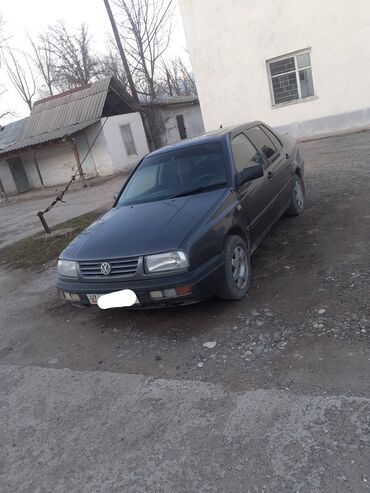 фольсваген тоуран: Volkswagen Vento: 1993 г., 1.8 л, Механика, Бензин, Седан