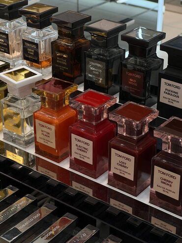 Parfemi: Muski i Ženski parfemi - Veliki izbor po povoljnim cenama! Svi