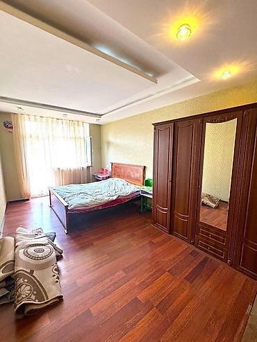 bakida: Bakı, Bakıxanov qəs., 3 otaqlı, Köhnə tikili, 80 kv. m — 2