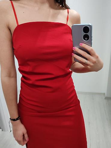 hronogram kose: Prelepa bordo haljina midi duzine, sa elastinom i slicem sa strane — 4