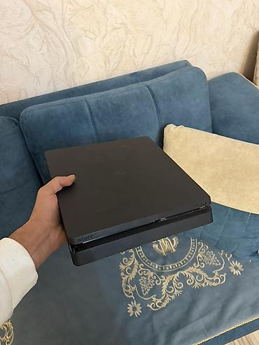 ucuz hesap: Sony PlayStation 4 Slim oyun konsolu Salam yaxş vəxyətdədir işləkdir — 1
