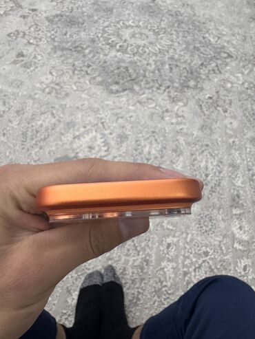 Apple iPhone: IPhone 17 Pro, Б/у, 256 ГБ, Оранжевый, Кабель, Коробка, 100 % — 6