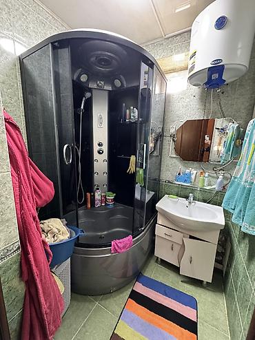Продажа коттеджей и домов: Продаю частный двухэтажный дом в районе Кудайбергена! Площадь участка — 7
