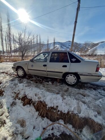 Daewoo: Daewoo Nexia: 2006 г., 1.6 л, Механика, Бензин, Седан