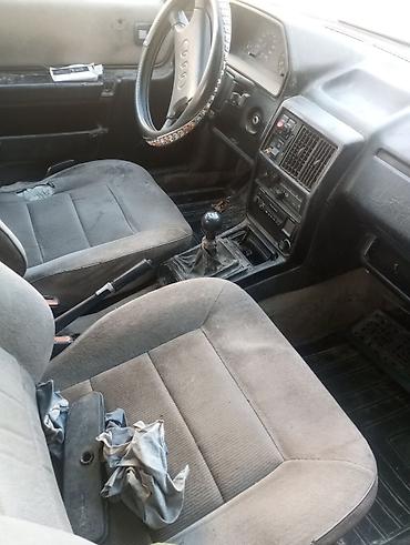 крыло для ауди: Audi 100: 1986 г., Механика, Бензин, Седан — 4