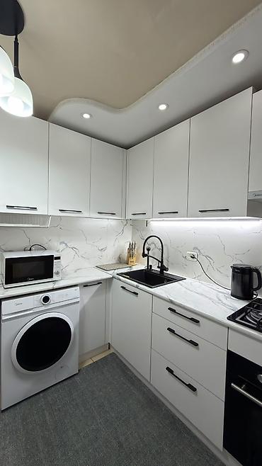 3 комнаты, 58 м², Советская/Скрябина 104 серия, 2 этаж, Евроремонт