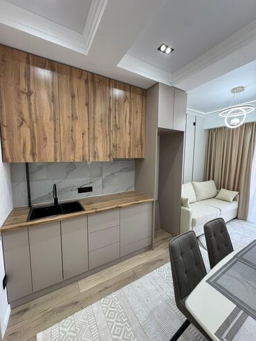 квартиры кок жаре: 1 бөлмө, 44 кв. м, Элитка, 9 кабат, Дизайнердик ремонт