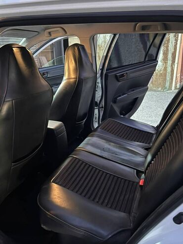 Toyota: Toyota Corolla: 1.5 l | 2015 il — 10