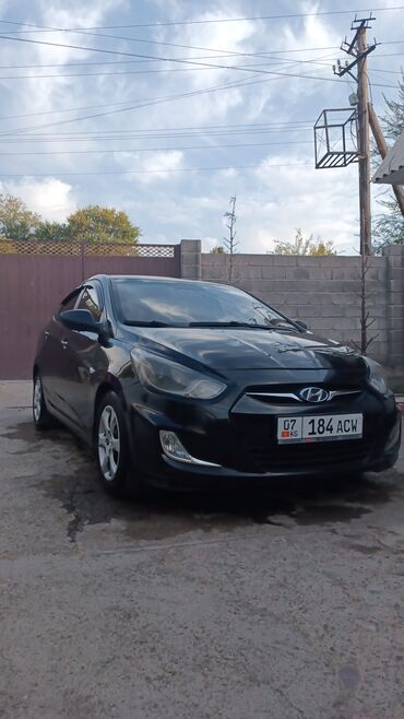 женские машины не дорогои: Hyundai Solaris: 2013 г., Седан