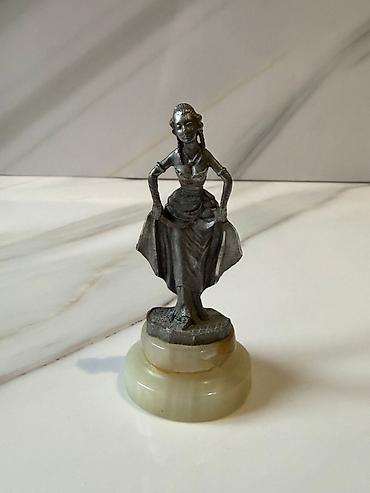 Vintage figura dame – ručni rad, Pakistan (1970–1980) Dekorativna — 5