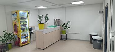Коммерциялык кыймылсыз мүлктү ижарага берүү: Сдается новый павильон 30кв м, в микрорайоне Восток5 в хорошем — 5