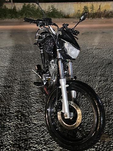 moto cross: Motosiklet – yol və gündəlik istifadə üçün praktik model - Sinif — 3
