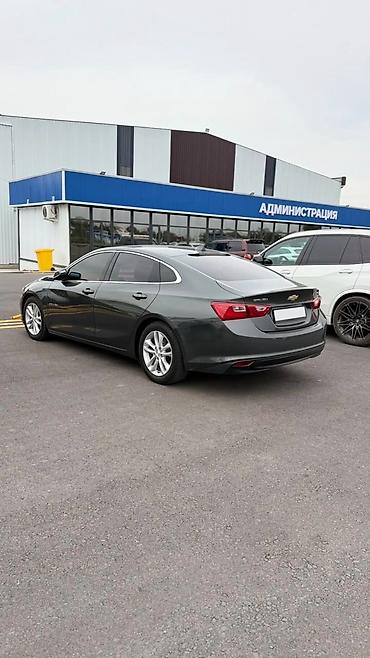 8: Chevrolet Malibu: 2017 г., 1.8 л, Автомат, Гибрид, Седан — 6