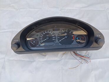 сиденья рекаро бмв е34: Приборлор калканы BMW 1996 г., Колдонулган, Оригинал, Германия