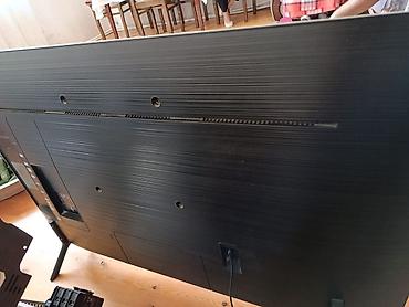 Televizorlar: Samsung smart televizor, 43–50 düym aralığında (təxmini), ayaqlı — 2