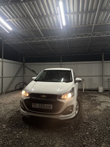 Chevrolet: Chevrolet Spark: 2019 г., 1 л, Вариатор, Бензин, Хэтчбэк — 4