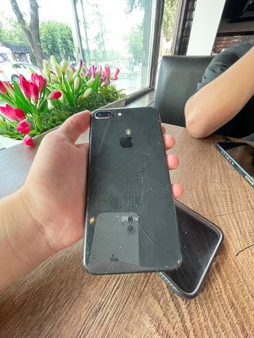 ноутбук core i3: IPhone 8 Plus, Колдонулган, 256 ГБ, Black Titanium, 72 %