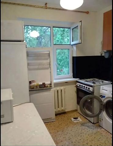 flat osh: 1 комната, 32 м², 8 мкр 104 серия, 4 этаж — 3