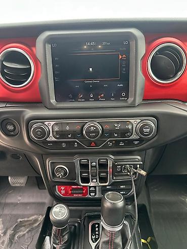 гаражная распродажа: Jeep Gladiator: 2021 г., 3.6 л, Автомат, Бензин, Пикап — 3
