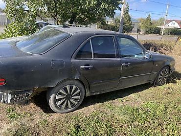 Mercedes-Benz E-Class: 1997 г., 2 л, Автомат, Бензин, Седан