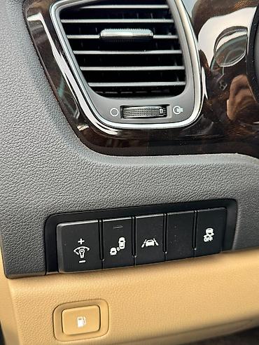 Kia: Kia Carnival: 2019 г., 2.2 л, Автомат, Дизель, Минивэн — 9