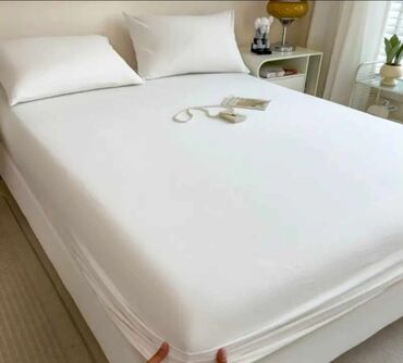 Posteljina: Bračna, Damast — 4