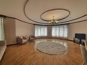 qara qarayev m: İcarəyə verilir 5 otaqlı yeni tikili 240 m², Nizami m. Kateqoriya — 4