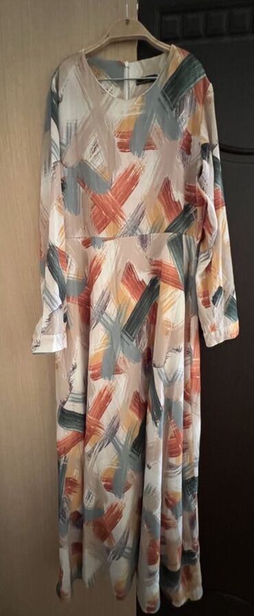 Gündəlik donlar: Qadın geyimləri – bir neçə model - Ağ üzərində mavi naxışlı dəst — 3