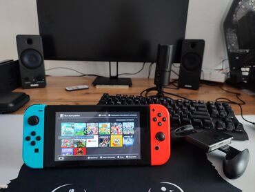 Nintendo Switch: Продаю свитч 1 ревизии прошитый, комплект полный, стики не дрифтят все