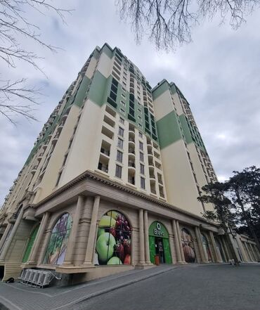 Qarajlar: 8-ci kilometr, 3 otaqlı, Yeni tikili, m. Neftçilər, 67 kv. m