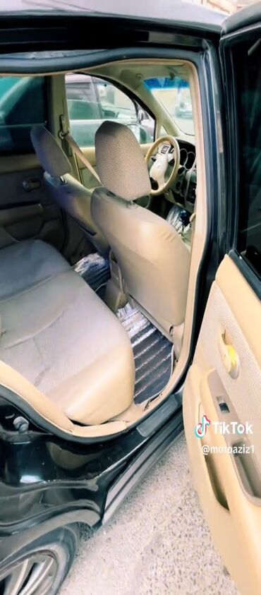 Nissan: Nissan Tiida: 1.6 l | 2008 il Hetçbek — 7