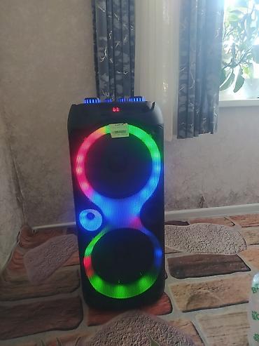 колонка музыка: Портативная акустическая система с подсветкой RGB - Форм‑фактор — 1