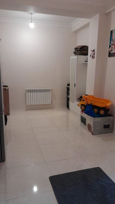 Mənzil alıram: 3 otaqlı, Yeni tikili, 77 kv. m
