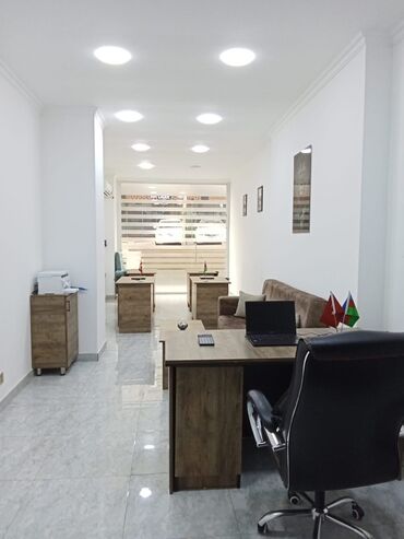 Ofislər: İcarəyə Obyekt – İdeal Yer! Ünvan: Xırdalan şəhəri, H. Əliyev — 5